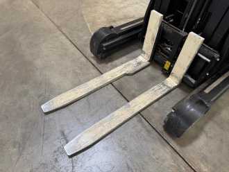Used Forklift Truck YALE MR16 - TRIPLEX - 10,5M - 718 mth ELEKTRO SCHUBMASTSTAPLER (13055821)