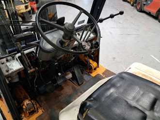 Used Forklift Truck YANG FG25 GAS VIERRADFRONTSTAPLER (13044203)