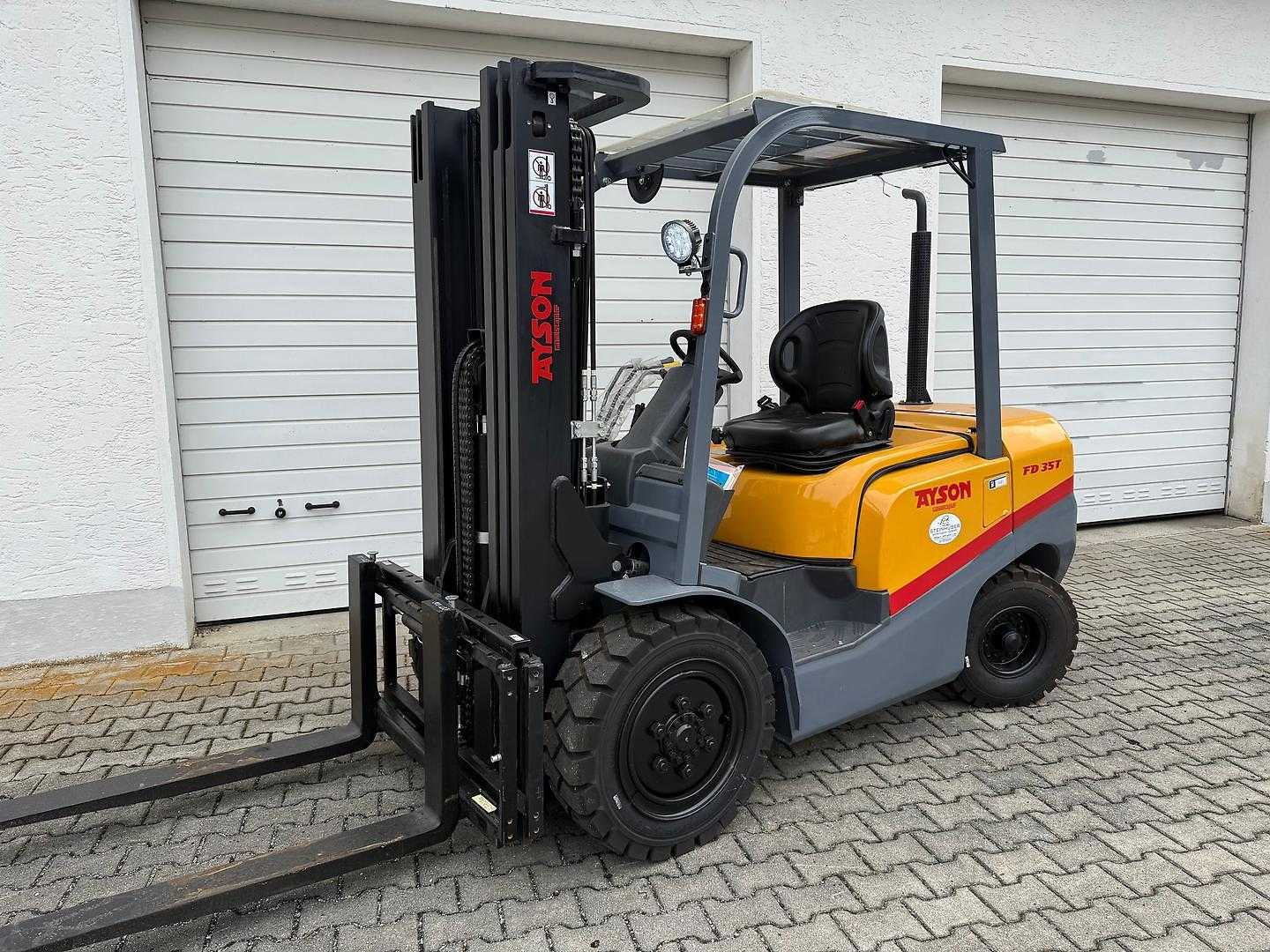 Used Forklift Truck ZV FD35T DIESEL VIERRADFRONTSTAPLER (12850113)