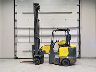 Wózki widłowe używane AISLE_MASTER AM20WHE ELEKTRO VIERRADFRONTSTAPLER (12918335)