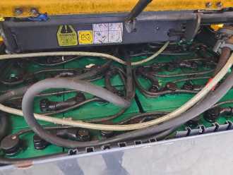Wózki widłowe używane AISLE_MASTER AM20WHE ELEKTRO VIERRADFRONTSTAPLER (12918335)