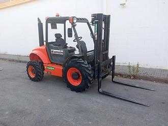 Wózki widłowe używane AUSA C 250 HX4 DIESEL VIERRADFRONTSTAPLER (13027947)