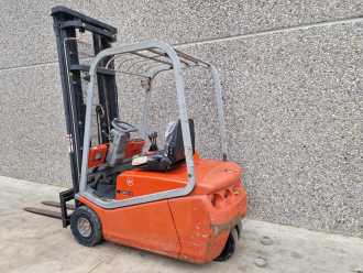 Wózki widłowe używane BT CBE15 ELEKTRO DREIRADFRONTSTAPLER (13040237)