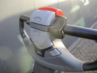 Wózki widłowe używane BT LPE200 ELEKTRO NIEDERHUBWAGENFAHRERSTAND (13058237)