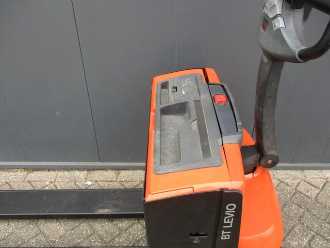 Wózki widłowe używane BT LWE180 ELEKTRO NIEDERHUBWAGENDEICHSEL (13060361)