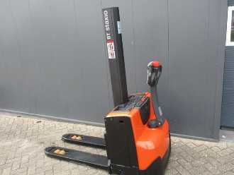 Wózki widłowe używane BT SWE 080L ELEKTRO HOCHHUBWAGENDEICHSEL (13059268)