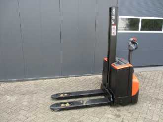 Wózki widłowe używane BT SWE 080L ELEKTRO HOCHHUBWAGENDEICHSEL (13059269)