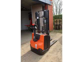 Wózki widłowe używane BT SWE-140L ELEKTRO HOCHHUBWAGENMANUELLELEKTRISCH (13041350)