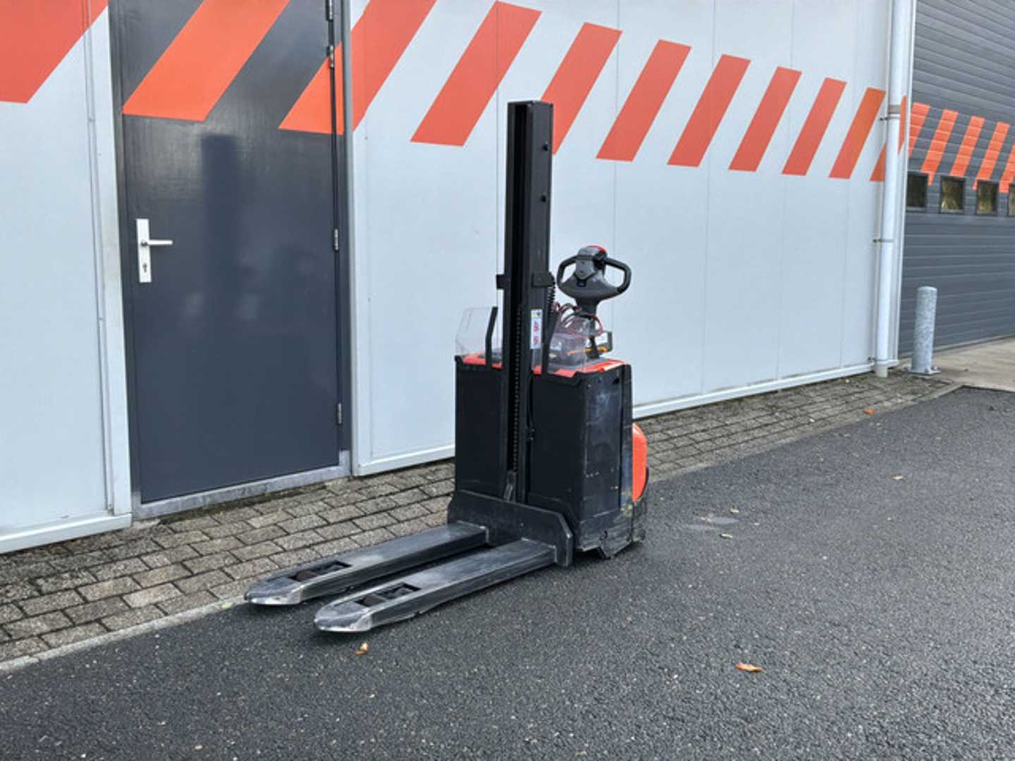 Wózki widłowe używane BT Toyota SWE080L ELEKTRO HOCHHUBWAGENDEICHSEL (13075299)