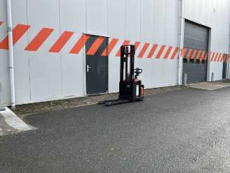 Wózki widłowe używane BT Toyota SWE120 ELEKTRO HOCHHUBWAGENDEICHSEL (13075301)
