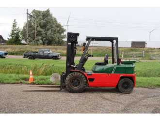 Wózki widłowe używane CATERPILLAR DP40 DIESEL VIERRADFRONTSTAPLER (13065090)