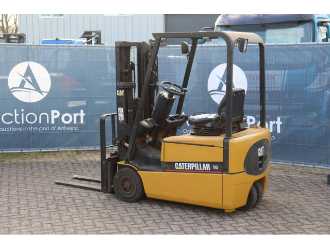 Wózki widłowe używane CATERPILLAR EP16KT ELEKTRO VIERRADFRONTSTAPLER (13041366)