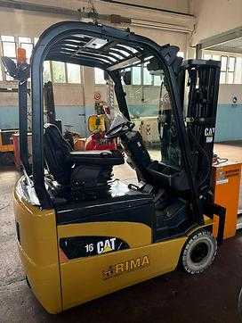 Wózki widłowe używane CATERPILLAR EP16NT ELEKTRO DREIRADFRONTSTAPLER (13071201)