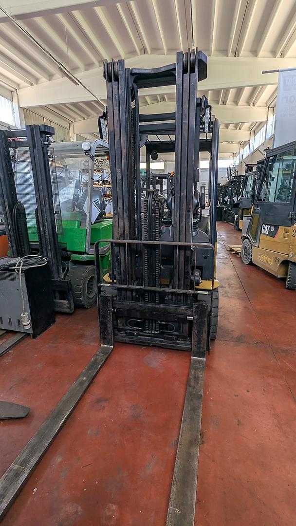 Wózki widłowe używane CATERPILLAR EP25N ELEKTRO VIERRADFRONTSTAPLER (13055738)