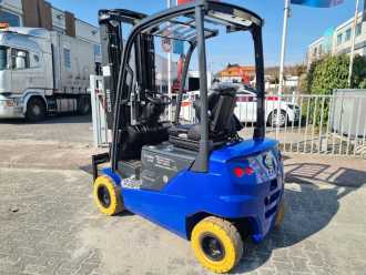 Wózki widłowe używane CESAB B 420 II ELEKTRO VIERRADFRONTSTAPLER (13069847)