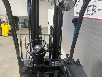 Wózki widłowe używane CESAB B318II ELEKTRO DREIRADFRONTSTAPLER (13058046)