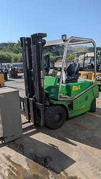 Wózki widłowe używane CESAB BLITZ 300 ELEKTRO VIERRADFRONTSTAPLER (13055721)