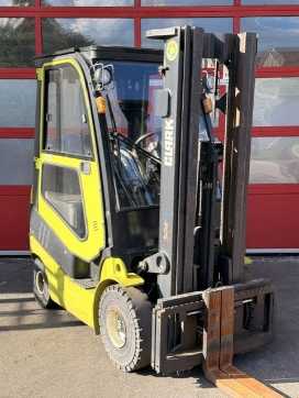 Wózki widłowe używane CLARK C15L GAS VIERRADFRONTSTAPLER (13044555)