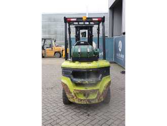 Wózki widłowe używane CLARK S30L GAS VIERRADFRONTSTAPLER (13033524)