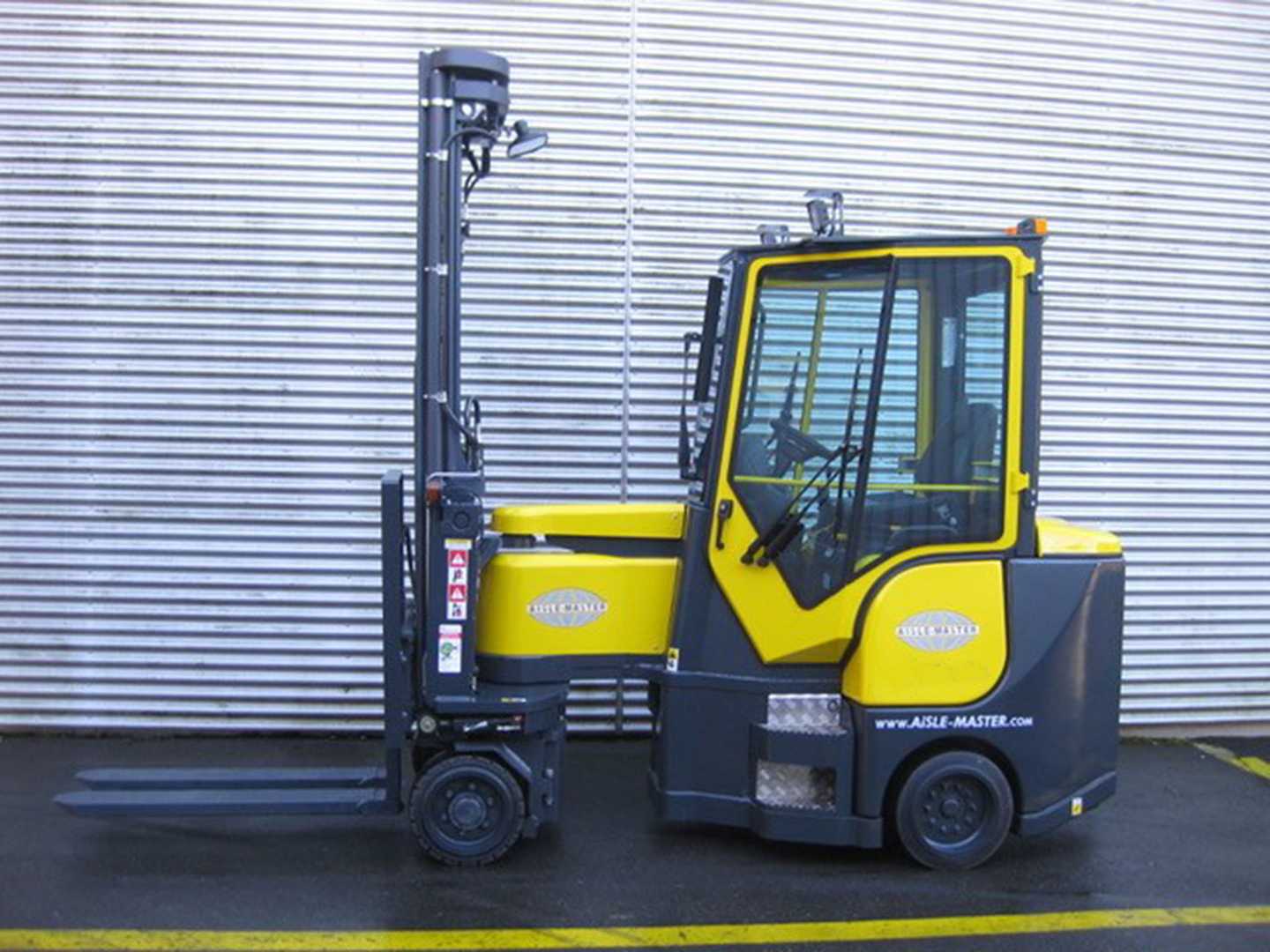 Wózki widłowe używane COMBILIFT Aisle Master 20SE - TRIPLEX ELEKTRO HOCHREGALSCHMALGANGSTAPLER (13071979)