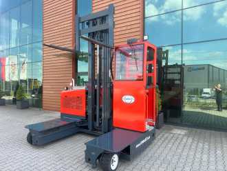 Wózki widłowe używane COMBILIFT C3000GST / Triplex 8300 mm GAS VIERWEGESTAPLER (13052123)
