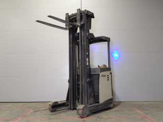 Wózki widłowe używane CROWN ESR 5260 ELEKTRO SCHUBMASTSTAPLER (13048326)
