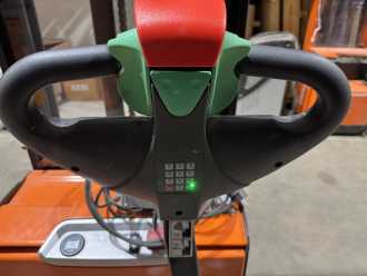 Wózki widłowe używane DOOSAN BSL13S-7C ELEKTRO HOCHHUBWAGENDEICHSEL (13001487)
