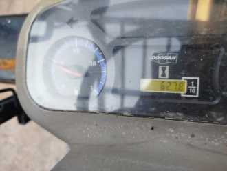 Wózki widłowe używane DOOSAN D25G DIESEL VIERRADFRONTSTAPLER (13046431)
