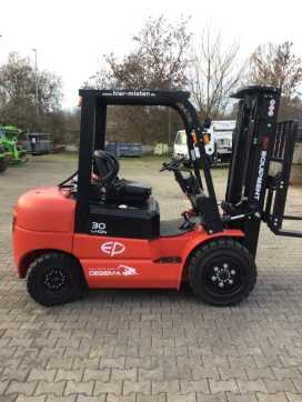 Wózki widłowe używane EP EFL302 ELEKTRO VIERRADFRONTSTAPLER (12833486) backdrop