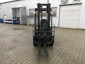 Wózki widłowe używane EP EFS151 ELEKTRO DREIRADFRONTSTAPLER (13068999)