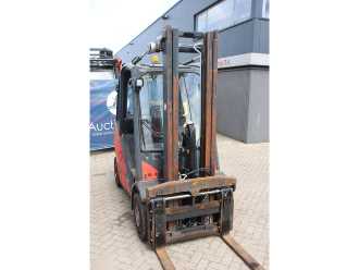 Wózki widłowe używane FENWICK Fenwick-Linde H25T-02 GAS VIERRADFRONTSTAPLER (13050057)