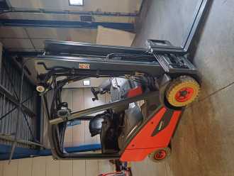 Wózki widłowe używane FENWICK H 16 T GAS VIERRADFRONTSTAPLER (12859633) backdrop