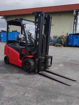 Wózki widłowe używane HANGCHA CPD35-XD2 ELEKTRO VIERRADFRONTSTAPLER (13045179)
