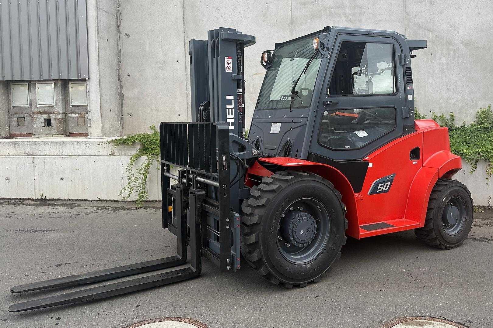 Wózki widłowe używane HELI CPCD50 4700 DIESEL GELAENDESTAPLER (13073333)