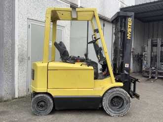 Wózki widłowe używane HYSTER J2.00XM ELEKTRO VIERRADFRONTSTAPLER (12940372)