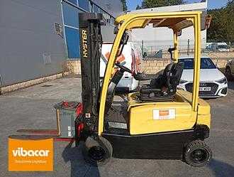 Wózki widłowe używane HYSTER J2.0XN MWB ELEKTRO VIERRADFRONTSTAPLER (13073717) backdrop