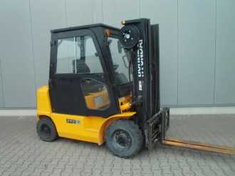 Wózki widłowe używane HYUNDAI 25D -7 DIESEL VIERRADFRONTSTAPLER (13074623)