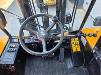 Wózki widłowe używane JCB 940-4 T4 - TRIPLEX DIESEL GELAENDESTAPLER (13053109)