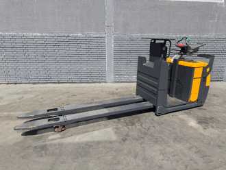 Wózki widłowe używane JUNGHEINRICH ECE 225 HP Baujahr 2012/ Stunden 2164/ Forks 2,4M ELEKTRO NIEDERHUBKOMMISSIONIERER (13062180)