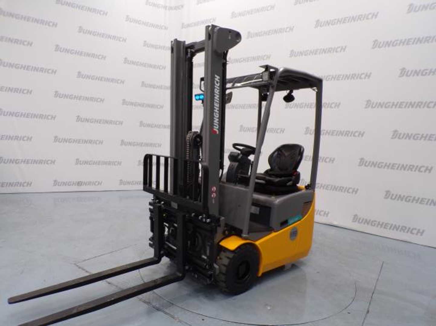 Wózki widłowe używane JUNGHEINRICH EFG 110k Li SP ZVG 115-360 ZZ ELEKTRO DREIRADFRONTSTAPLER (13073724)