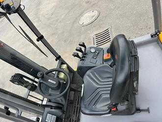 Wózki widłowe używane JUNGHEINRICH EFG 115 - 500DZ ELEKTRO DREIRADFRONTSTAPLER (13072414)