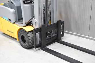 Wózki widłowe używane JUNGHEINRICH EFG 115 /58371/ ELEKTRO DREIRADFRONTSTAPLER (13057181)
