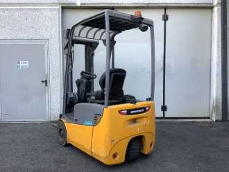 Wózki widłowe używane JUNGHEINRICH EFG 115 ELEKTRO DREIRADFRONTSTAPLER (13064999)