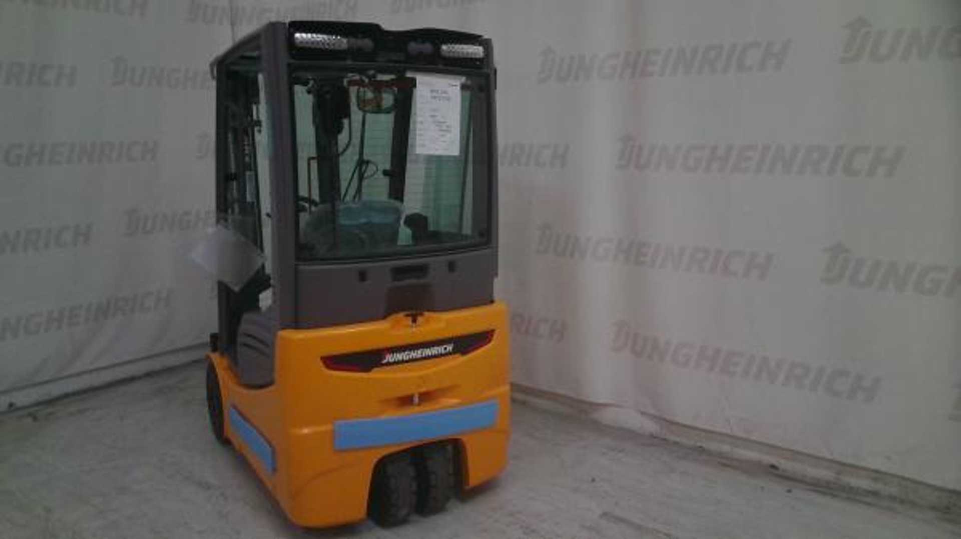 Wózki widłowe używane JUNGHEINRICH EFG 215 SP 115 300 ZT ELEKTRO VIERRADFRONTSTAPLER (13060868)