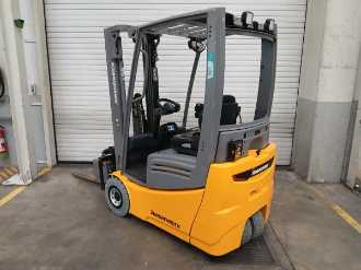 Wózki widłowe używane JUNGHEINRICH EFG 215 SP GE 115 310ZZ ELEKTRO VIERRADFRONTSTAPLER (13072068)