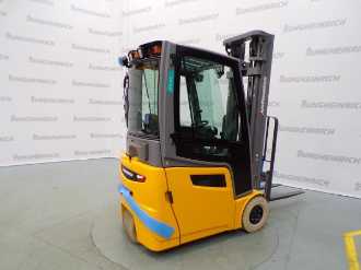 Wózki widłowe używane JUNGHEINRICH EFG 215 SP GE 115-550 DZ ELEKTRO VIERRADFRONTSTAPLER (13033787)