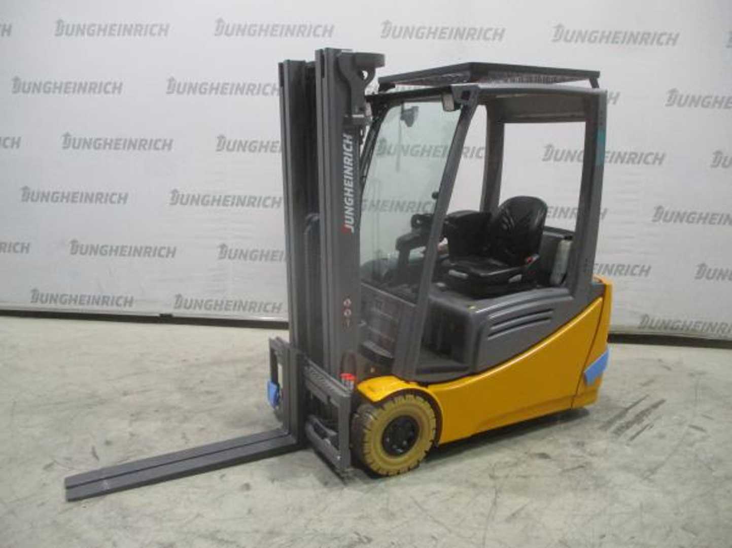 Wózki widłowe używane JUNGHEINRICH EFG 216 Li SP GE 115 464 DZ ELEKTRO VIERRADFRONTSTAPLER (13066448)
