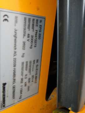Wózki widłowe używane JUNGHEINRICH EFG 220 ELEKTRO DREIRADFRONTSTAPLER (13076039)