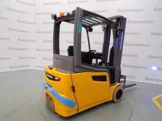 Wózki widłowe używane JUNGHEINRICH EFG 220 SP GE 115-500DZ ELEKTRO VIERRADFRONTSTAPLER (13026986)