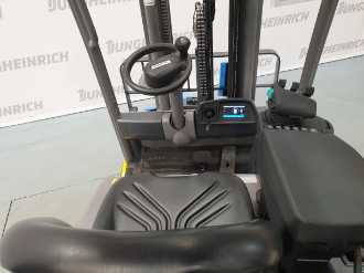 Wózki widłowe używane JUNGHEINRICH EFG 220 SP GE 90-464 DZ ELEKTRO VIERRADFRONTSTAPLER (13036736)